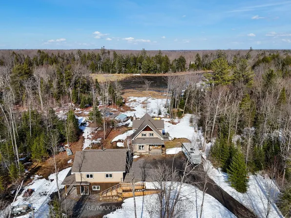 1289 Purbrook Rd, Bracebridge, ON P1L 1X3