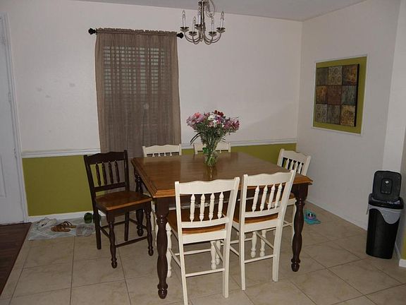 5th image of 2429 SE Ruskin Dr