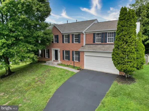 2870 Barrley Dr, Dumfries, VA 22026