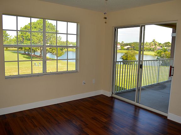 5th image of 13917 Fairway Island Dr APT 926