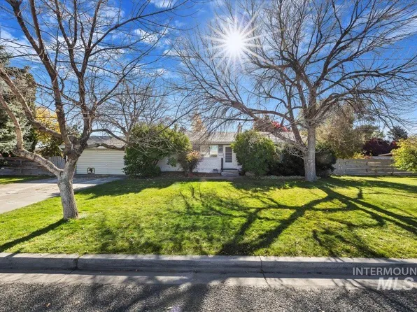 586 Wirsching Ave, Twin Falls, ID 83301