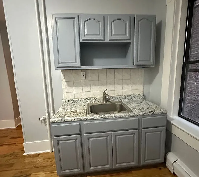 325 - UC 325 34th Street, LLC