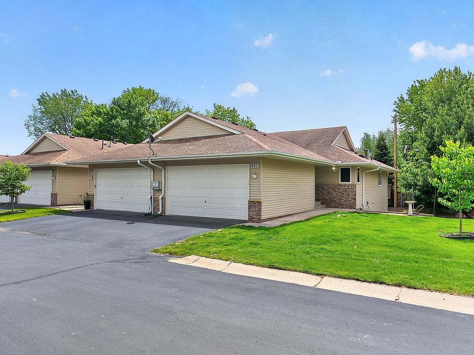 1st image of 833 White Oak Ct