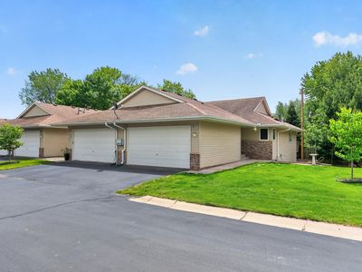 833 White Oak Ct, New Brighton, MN, 55112