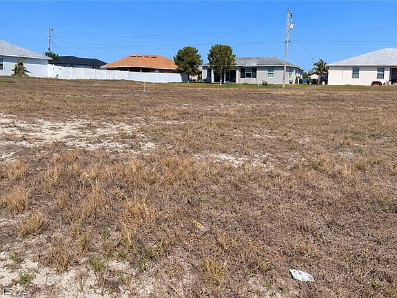 4th image of 929 Nelson Rd N