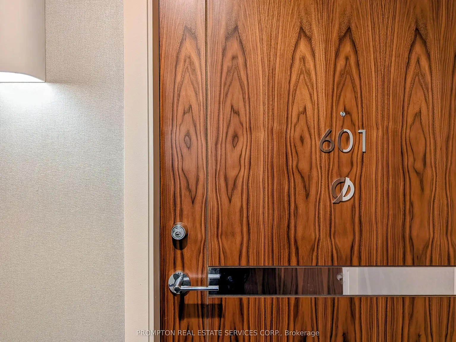 2 bed, $2,390 — Photo 1