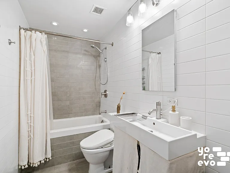 269 Kingsland Ave #2B — Photo 7