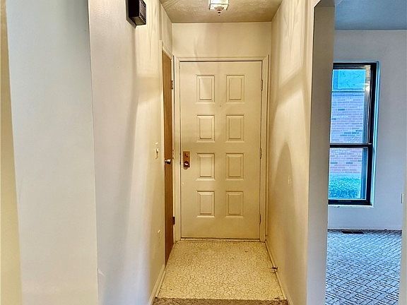 5th image of 5520 Cobblegate Dr