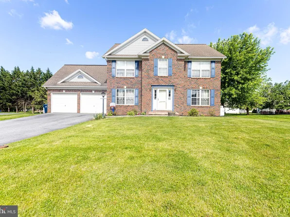 13201 Shawnee Cir E, Waynesboro, PA 17268