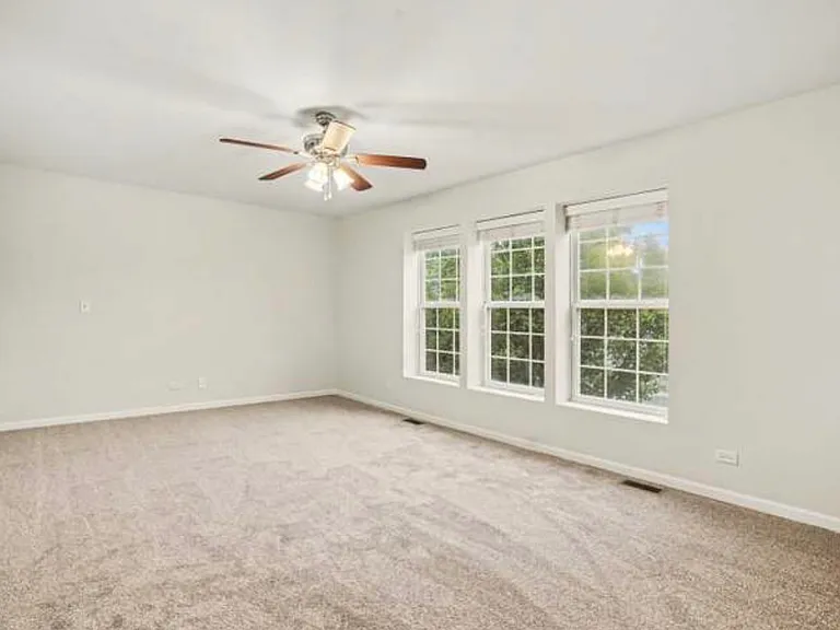 608 Hawley Dr — Photo 7