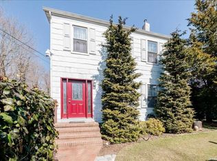 407 East Broadway, Port Jefferson, NY 11777