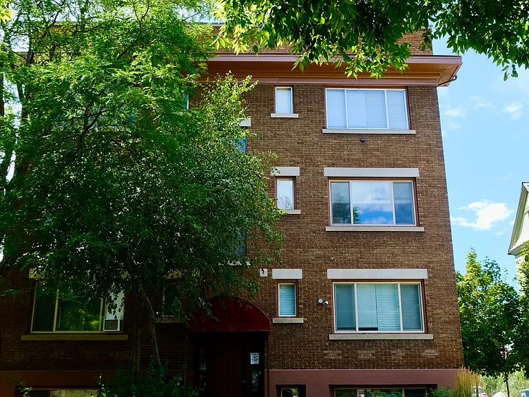 Jefferson Avenue Apartments — Photo 12