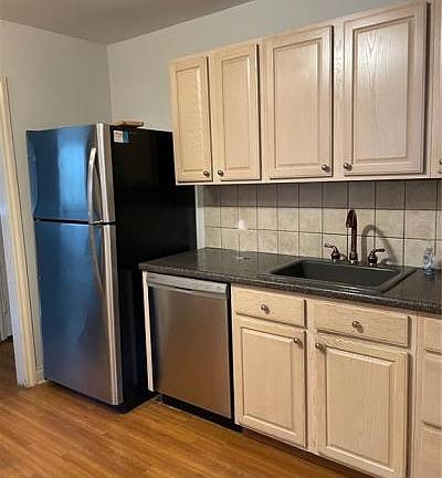 5th image of 3412 47th St