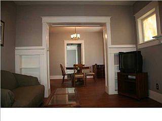 4th image of 1942 Roanoke Ave