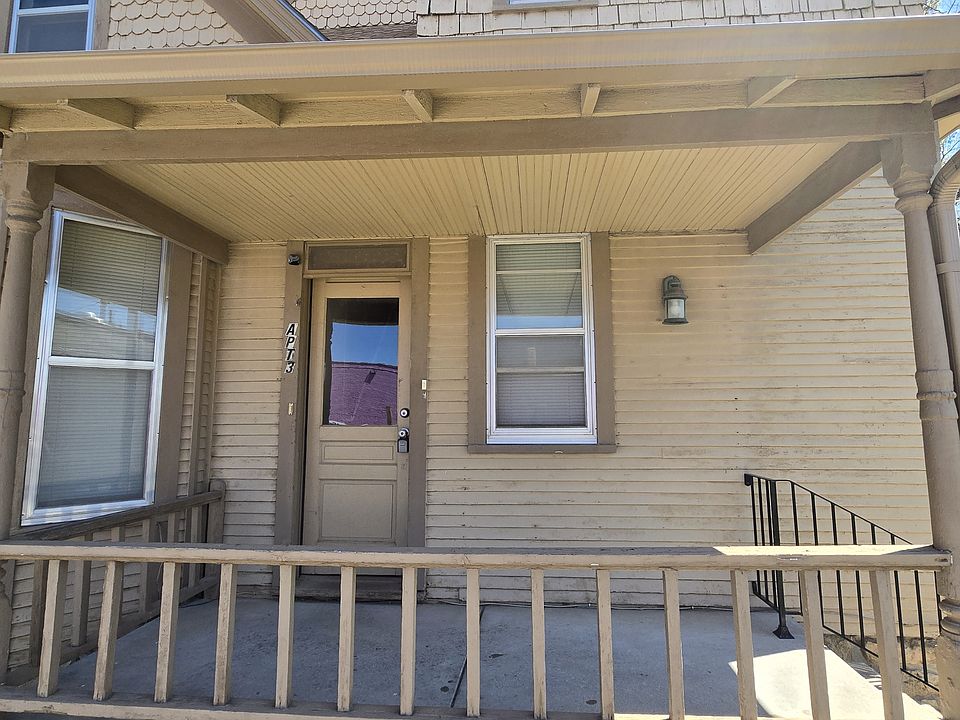 1st image of 1007 W Maple St #3