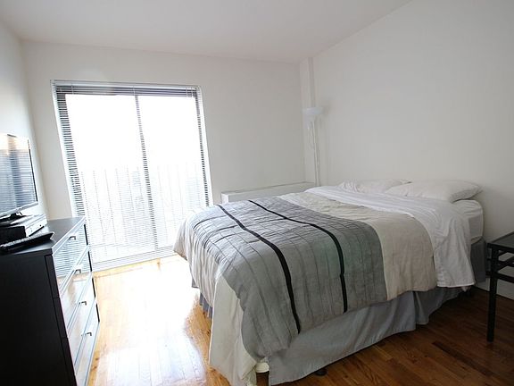 4th image of 325 E 64th St APT 506