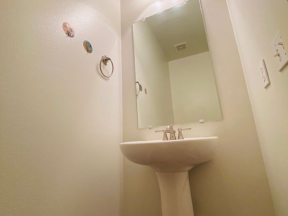 4th image of 24120 39th Ct SE