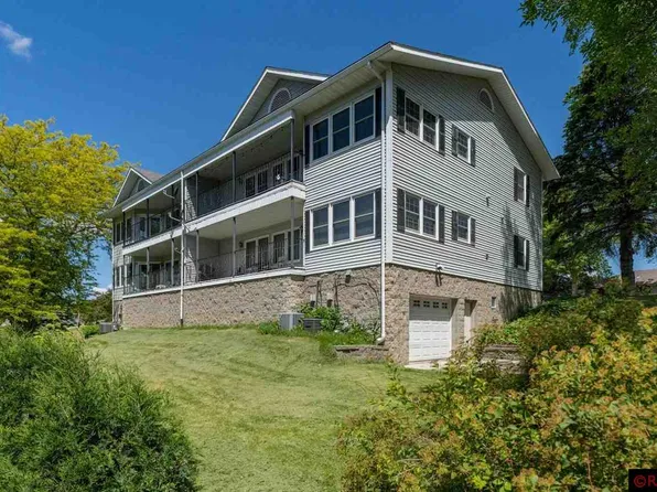 401 Walnut Ave APT 202, Madison Lake, MN 56063