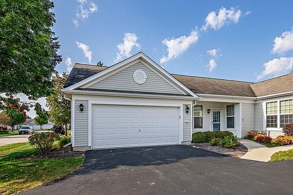 1st image of 13337 Oakwood Ave