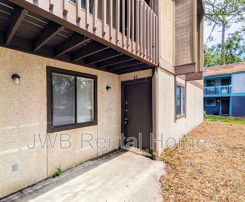 Cedar Hills — Photo 2
