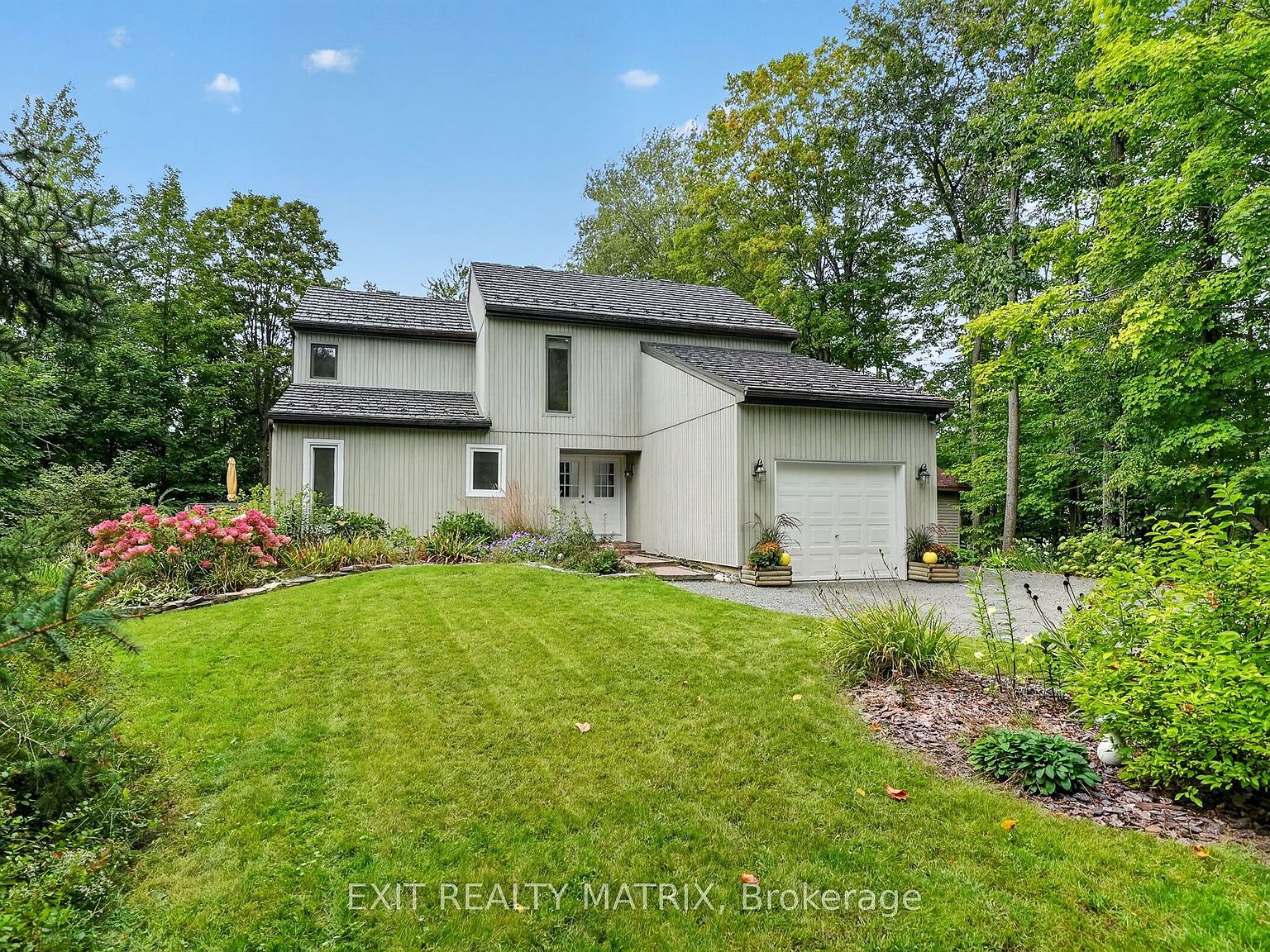 4510 Whispering Willow Dr — Bearbrook Golf Club