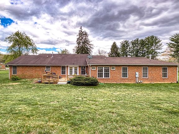 3rd image of 101 Kirkwood Dr