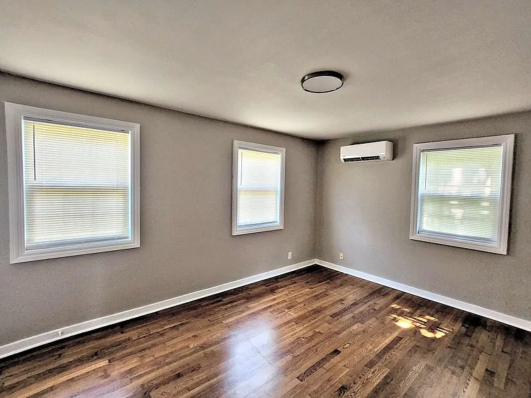 1502 Randolph Ave SE — Photo 9