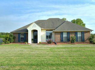 275 Rockbridge Dr, Madison, MS 39110