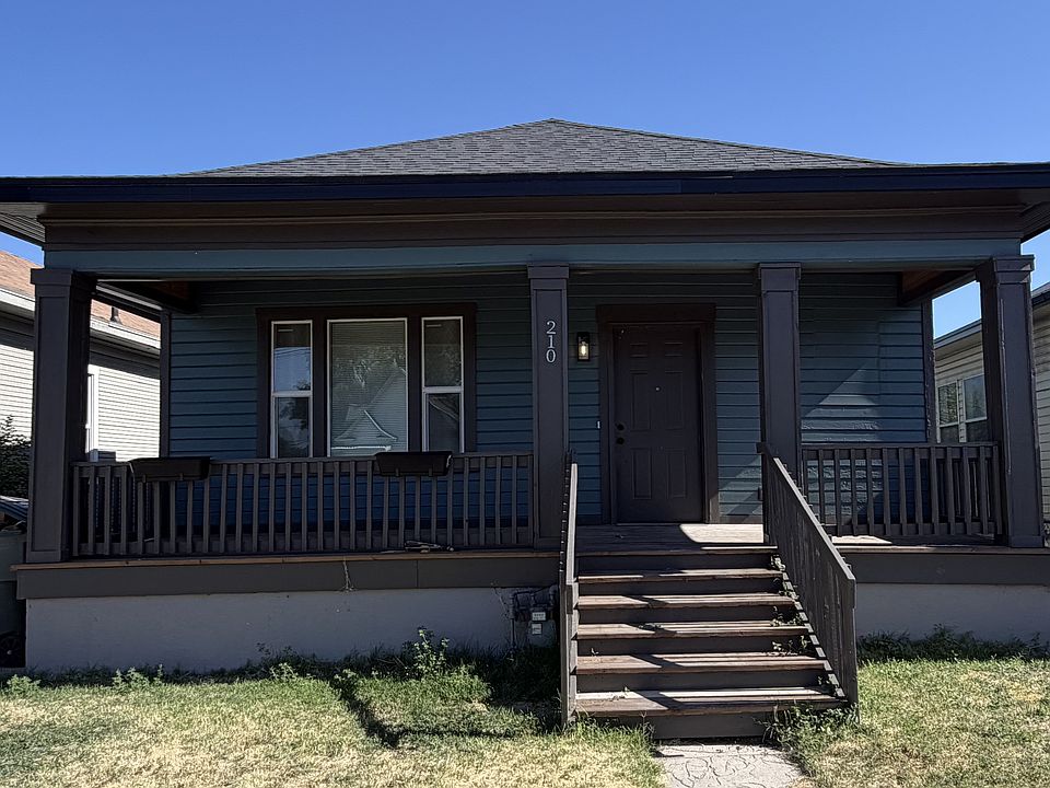1st image of 210 30th St