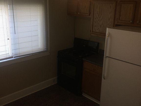 5th image of 1463 N 6th St