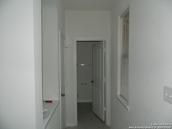 2nd image of 207 Anchor Blf