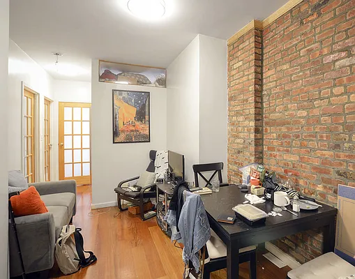 Rented by Bond New York | media 9