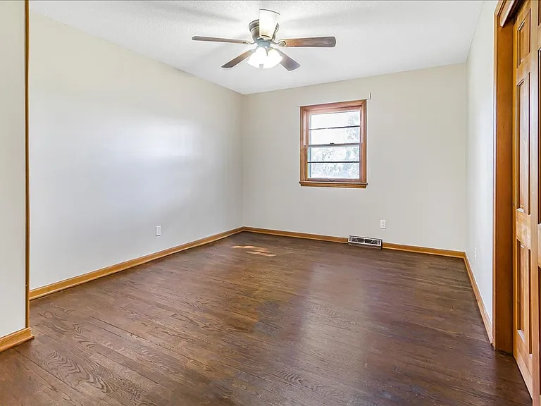 318 Goodrich Dr — Photo 23