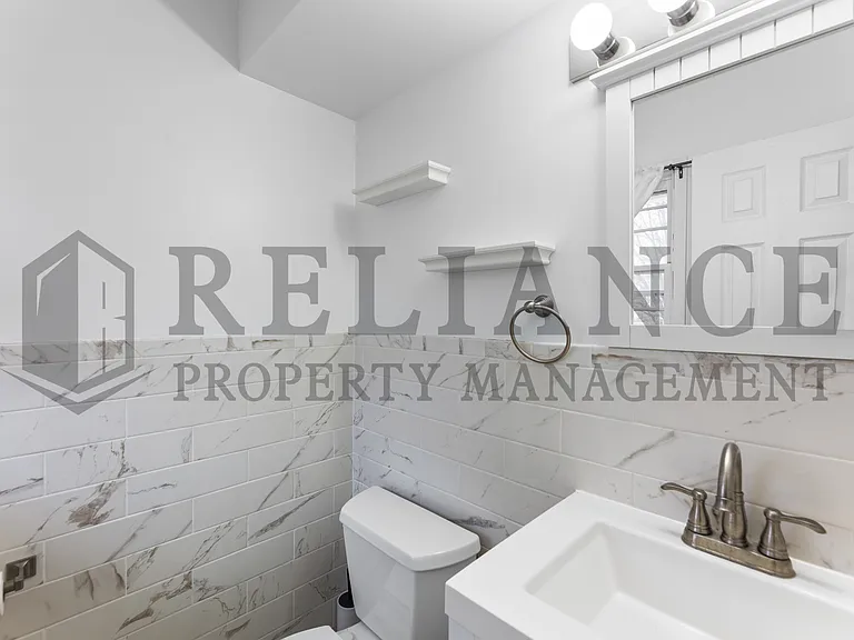2210 W Columbine Ln — Photo 17