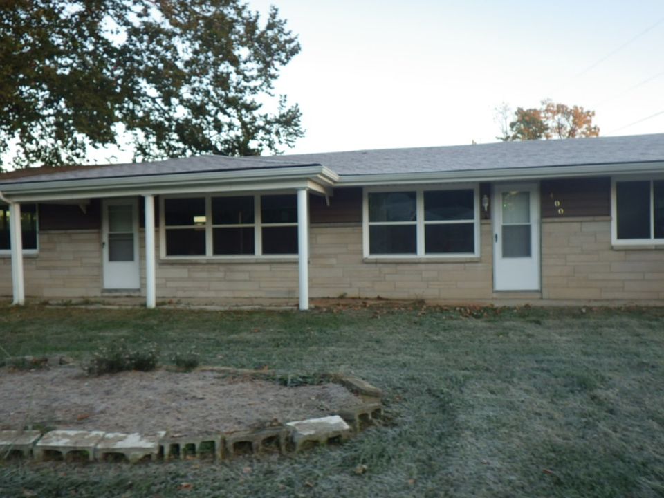 1st image of 7400 W County Road 550 S