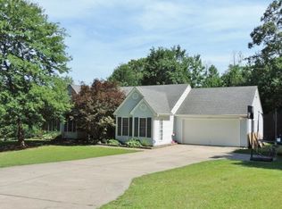 104 Maple Ave, Seneca, SC 29678