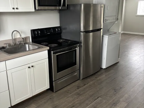 669 Gibbard Ave APT C, Columbus, OH 43201