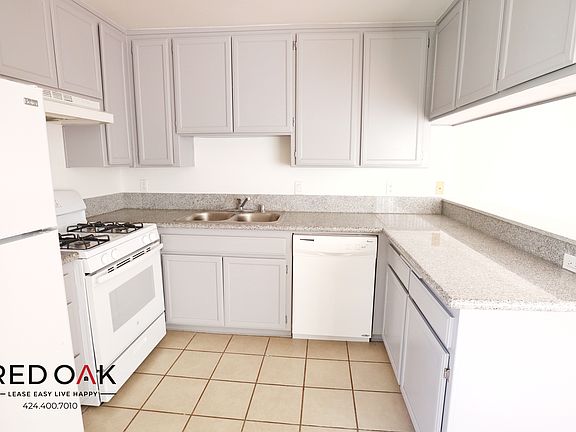 3rd image of 3751 S Jasmine Ave #102