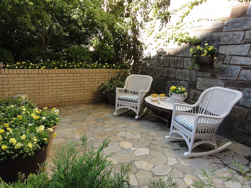 200 sq ft terrace