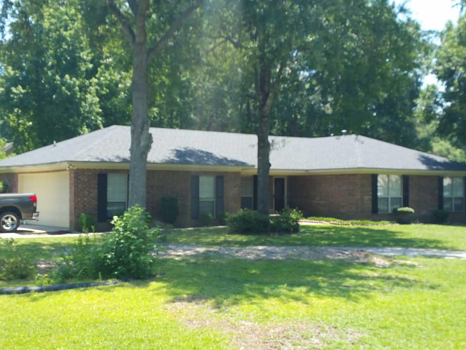 2nd image of 418 Willow Oak Ln