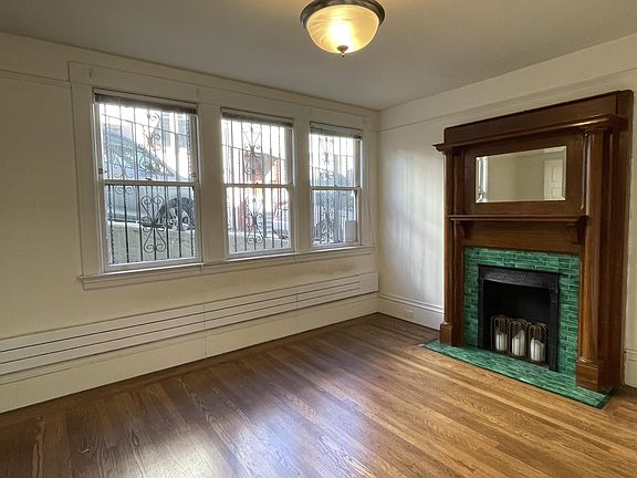 5th image of 33 Bernard St