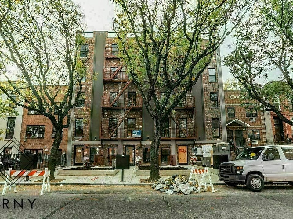 1st image of 270 Gates Ave #3B