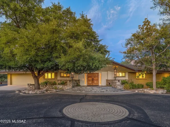 425 W Rapa Pl, Oro Valley, AZ 85737