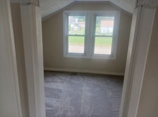 29 Montague St, Van Buren Township, MI 48111