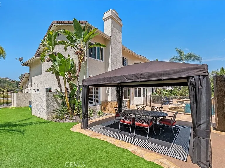 22241 Dardenne St — Photo 38