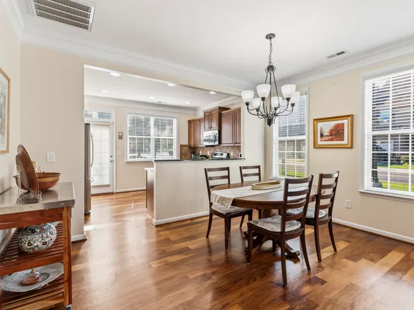 10100 Barnhart Way, Raleigh, NC 27617