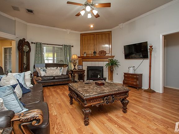 4th image of 3550 Shadyhill Dr