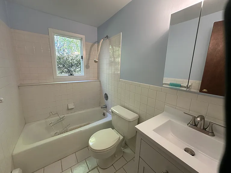 190 Old Field Rd — Photo 8