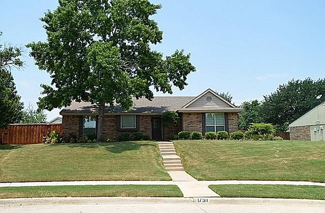 1st image of 1730 Live Oak Ct