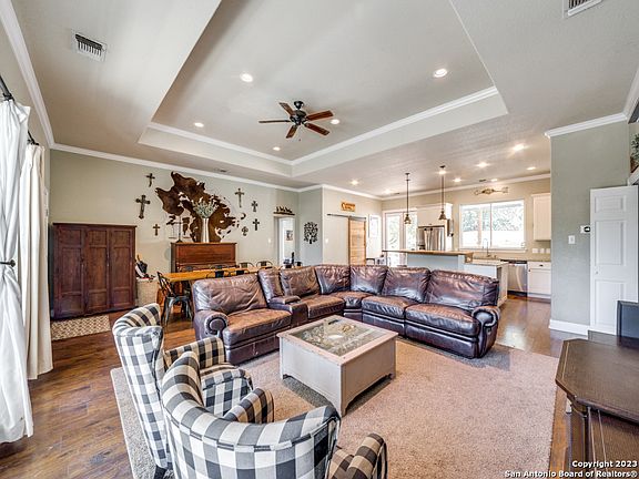 5th image of 4207 W Horseshoe Bend